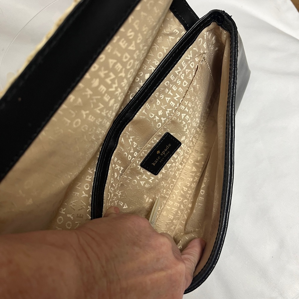 Kate Spade EUC Black and Cream Woven Clutch, Magnetic closure, clean edges - Picture 8 of 11